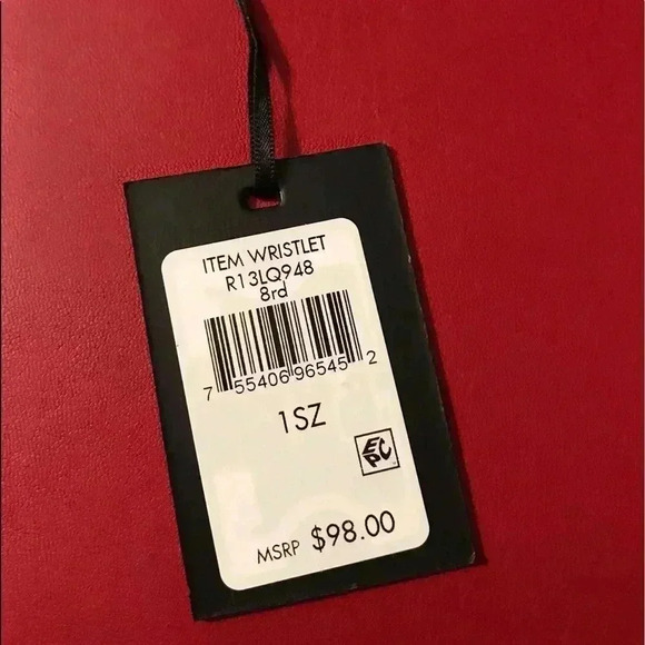 DKNY Quilted Chevron Print Wristlet - Picture 3 of 6